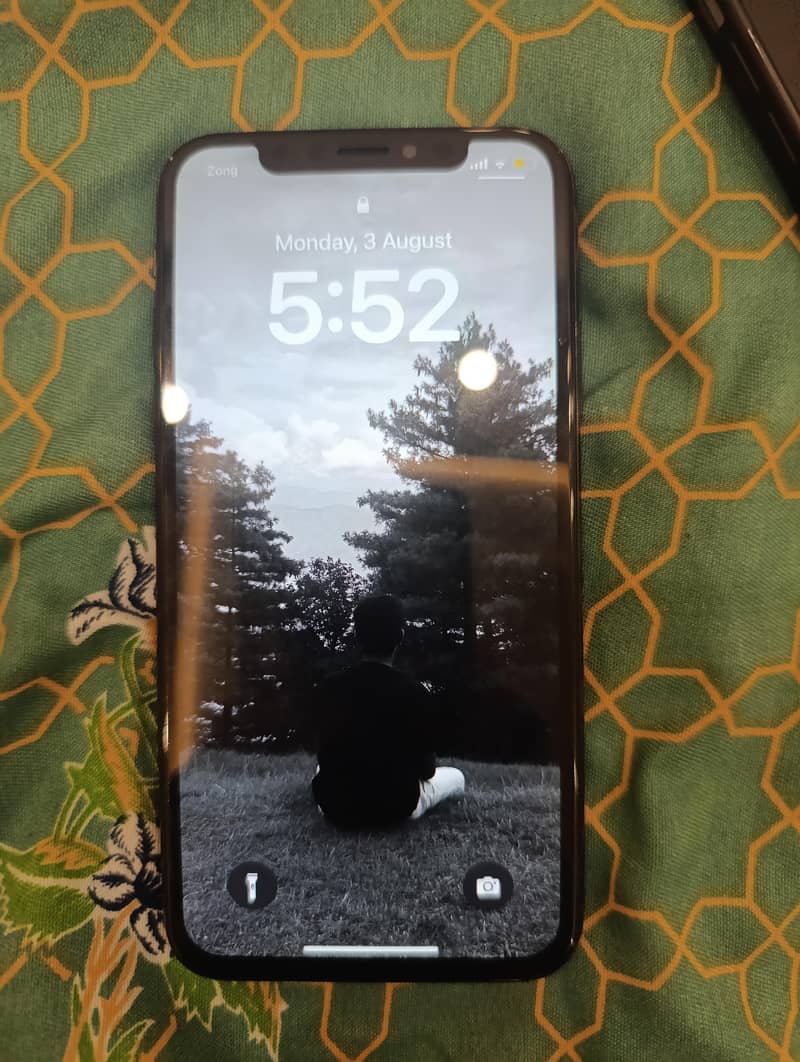 Apple iPhone X 0