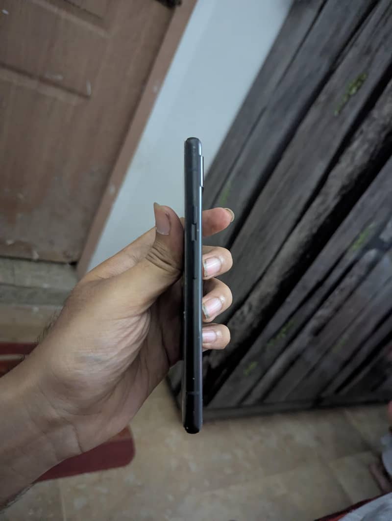 Google Pixel 6a 5