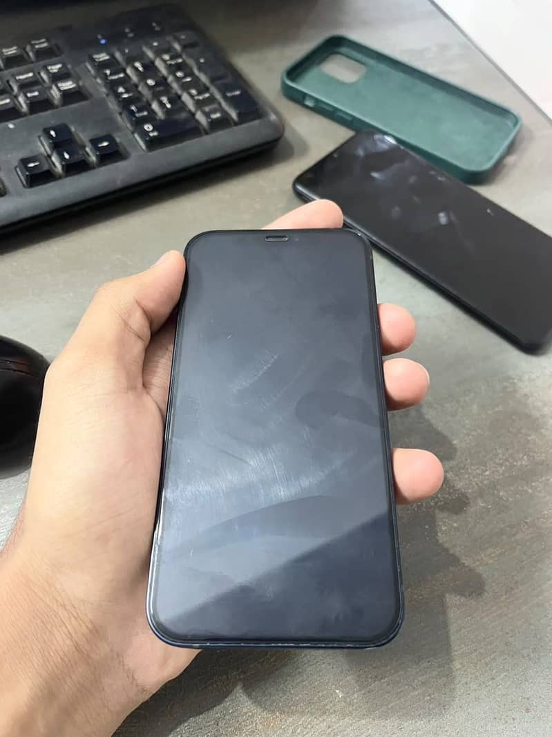 Apple iPhone 12 5