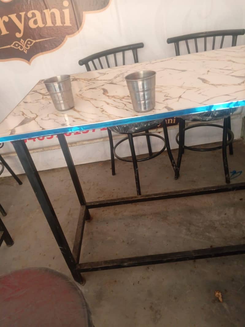 2 Iron table 0