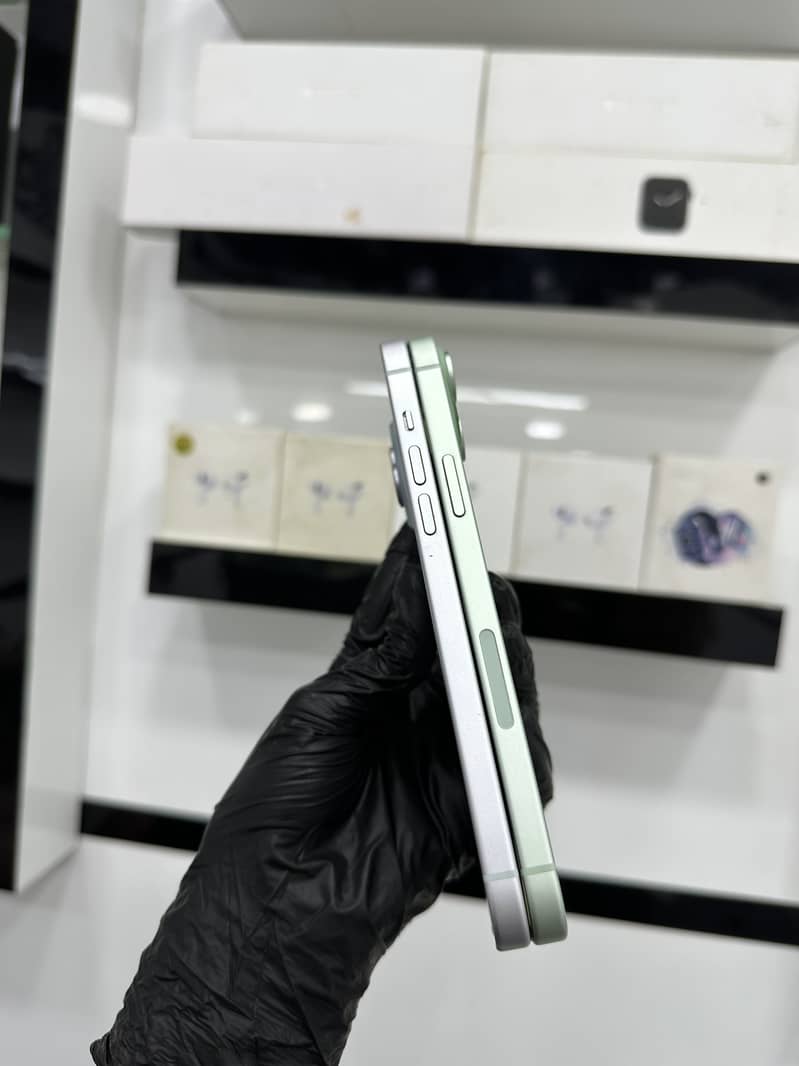 Apple iPhone 15 plus 1