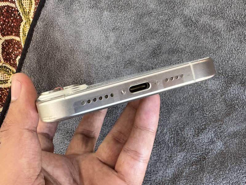 Apple iPhone 15 Pro Max bypass 4