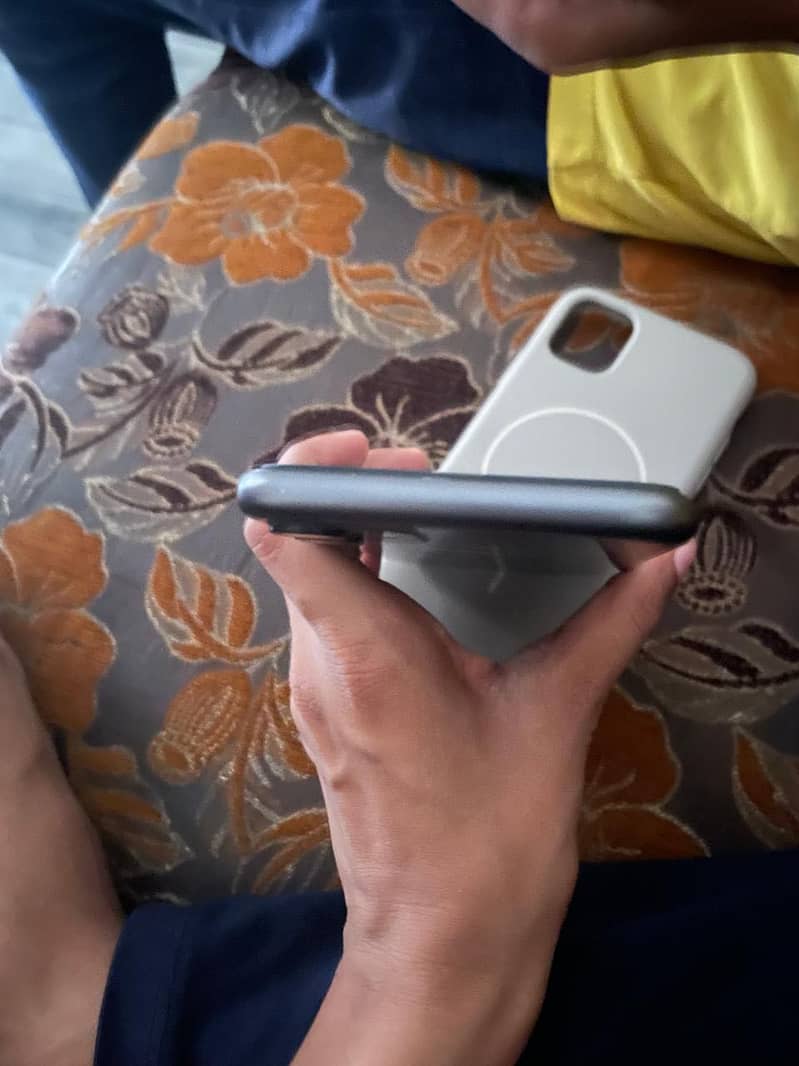 Apple iPhone 11 2