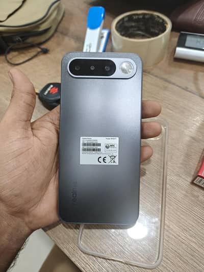 realme 16