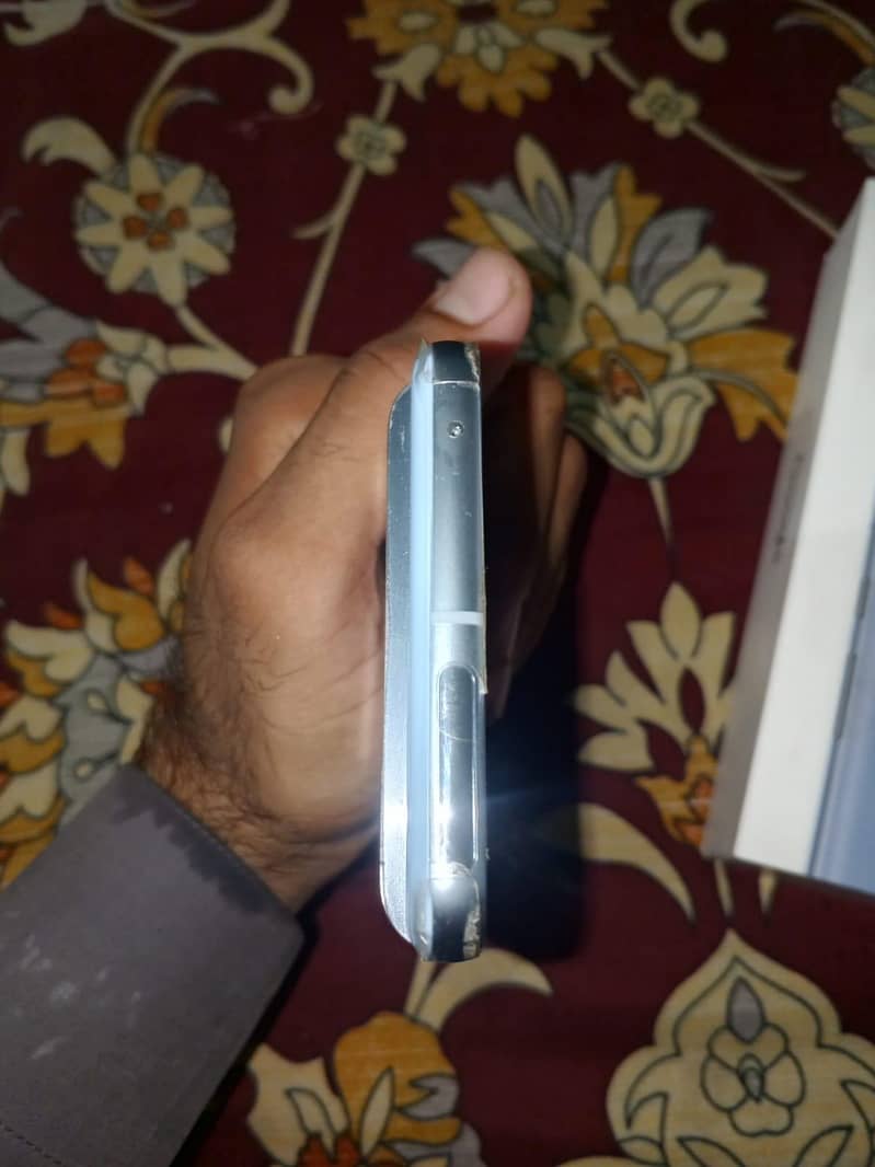 Google Pixel 8 Pro 4