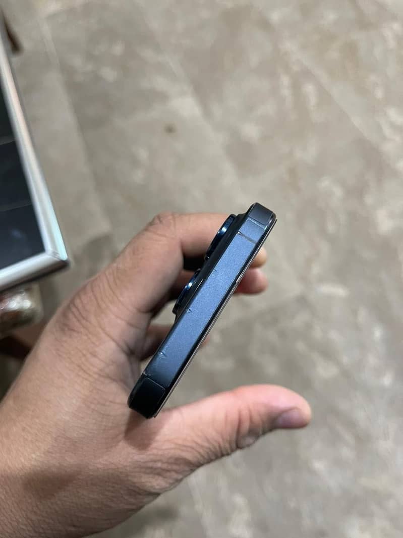 Apple iPhone 15 Pro 5