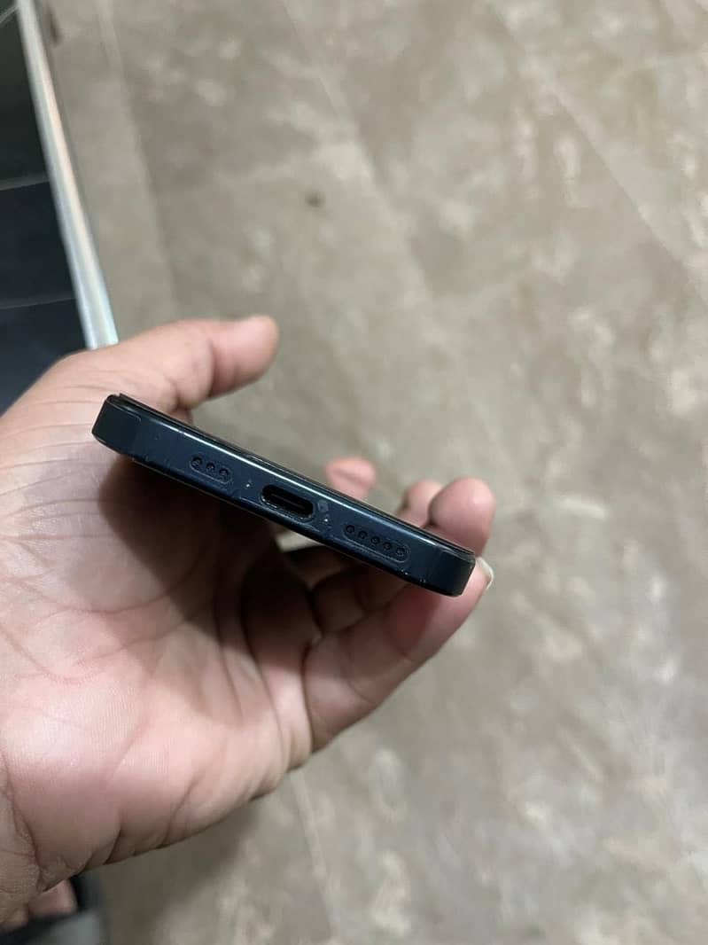Apple iPhone 15 Pro 6