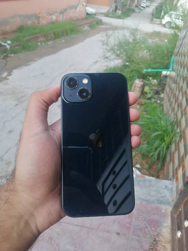 Apple iPhone 13 0