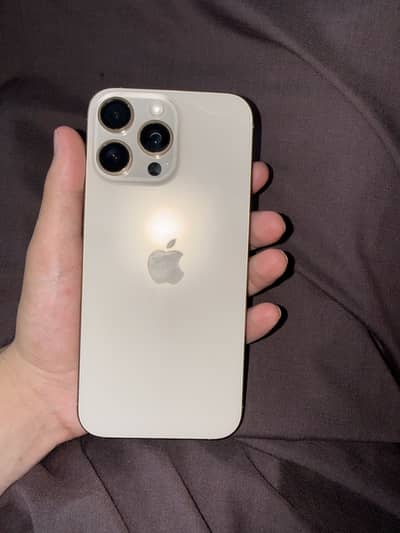 Apple iPhone 16 Pro Max