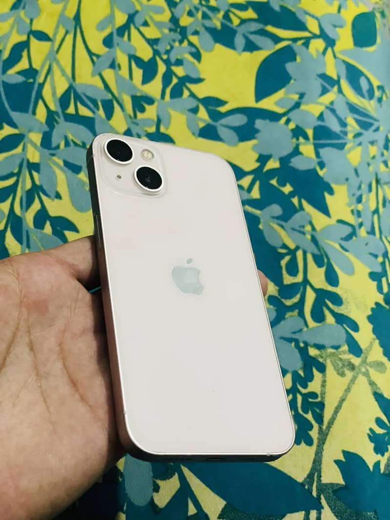 Apple iPhone 13 2