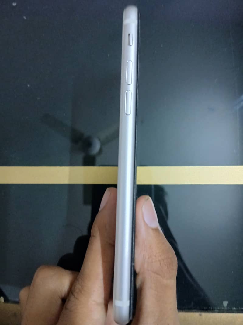 iPhone SE3 3
