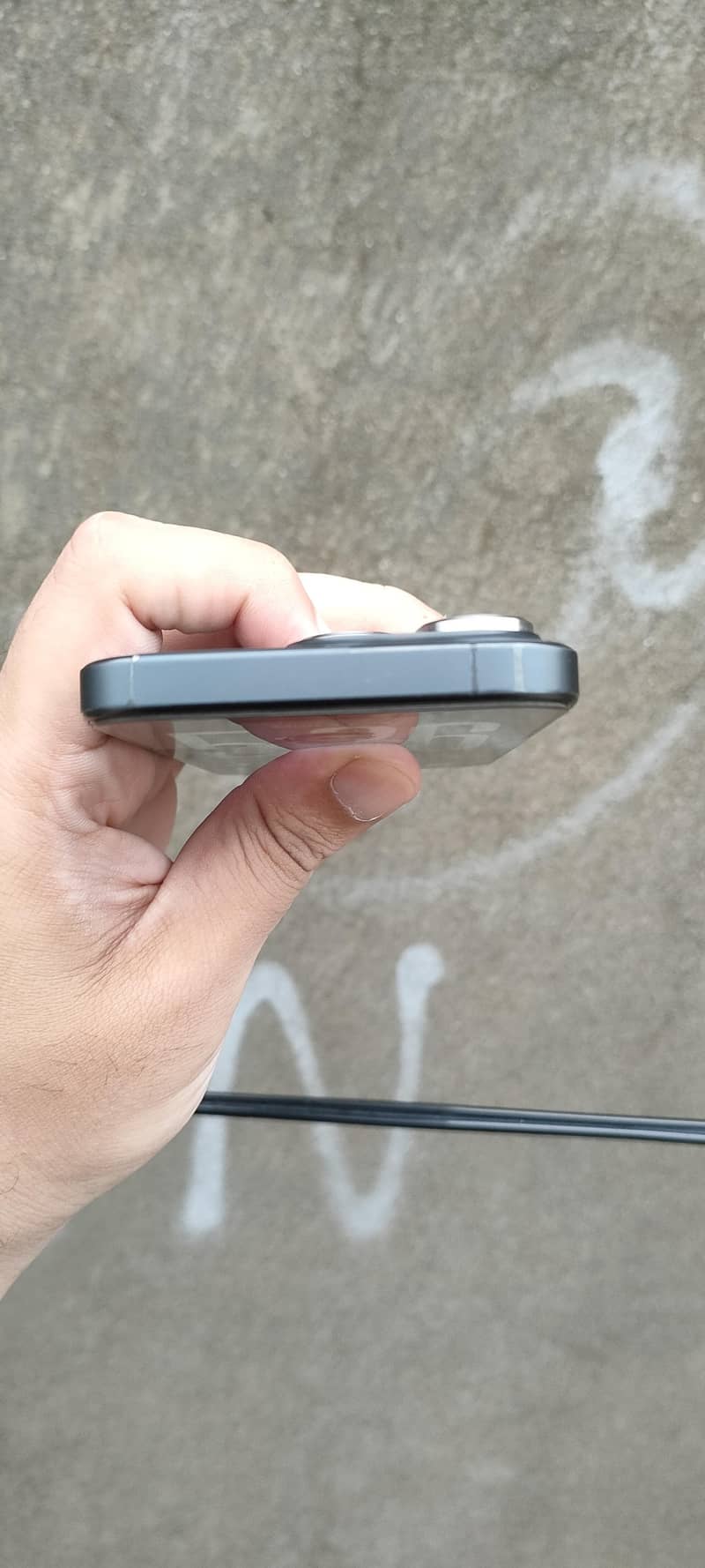 iPhone 15 Pro 4