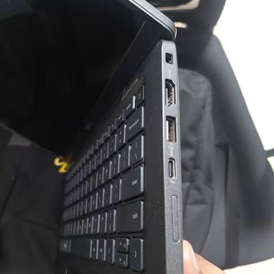 Dell 7430 i5 12 Gen 16 RAM 512 SSD