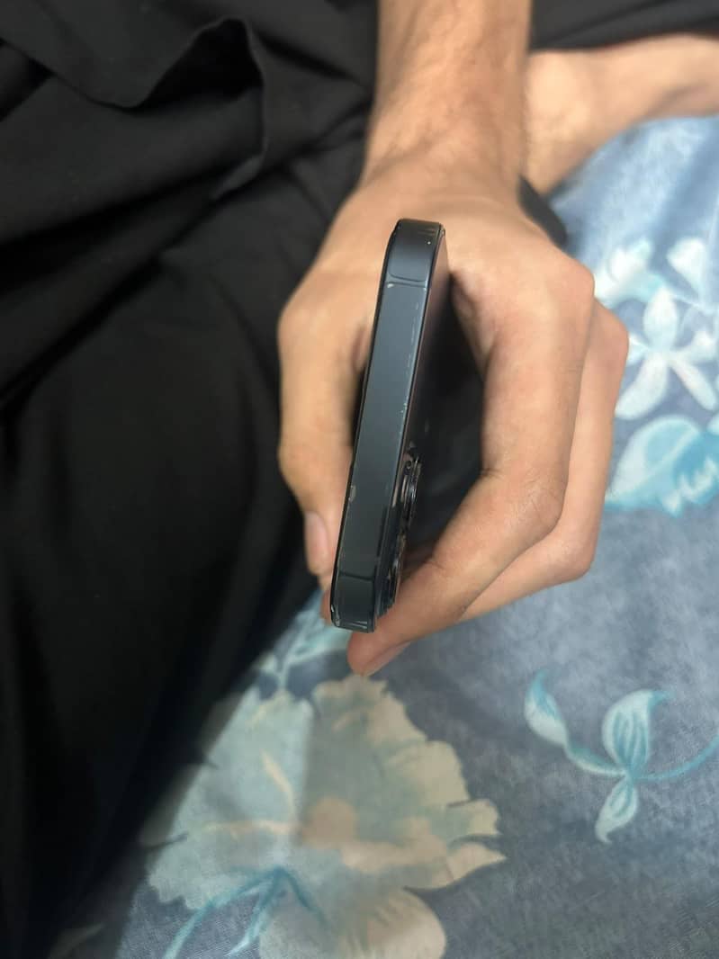 iphone 13 4