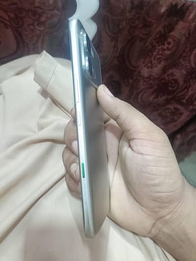 Infinix note edge 8/256 5g