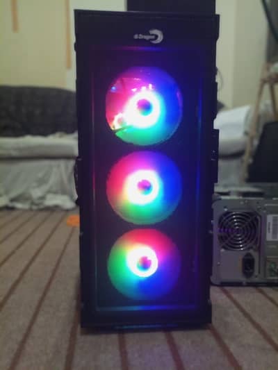 Gaming PC ryzen 5 2400G with RX560 4gb graphic card