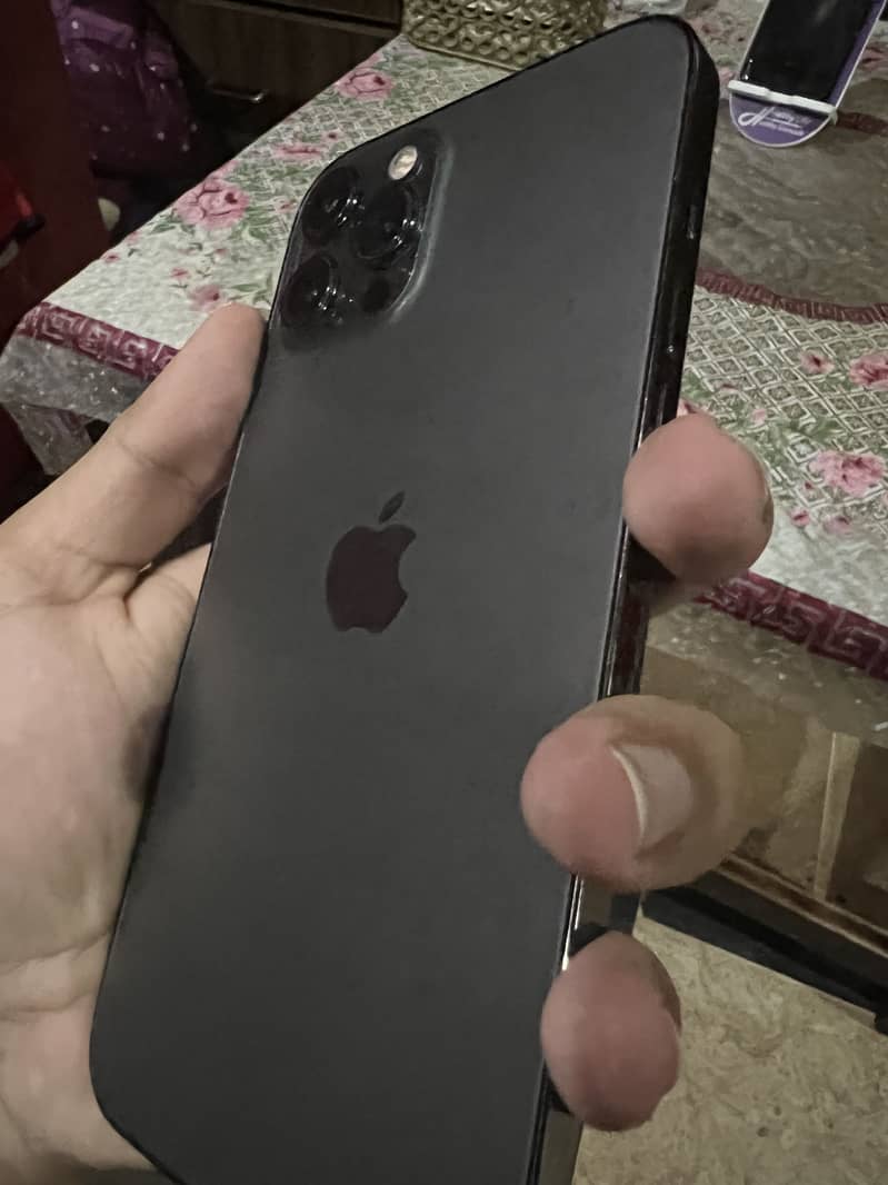 Iphone 12 pro max 0