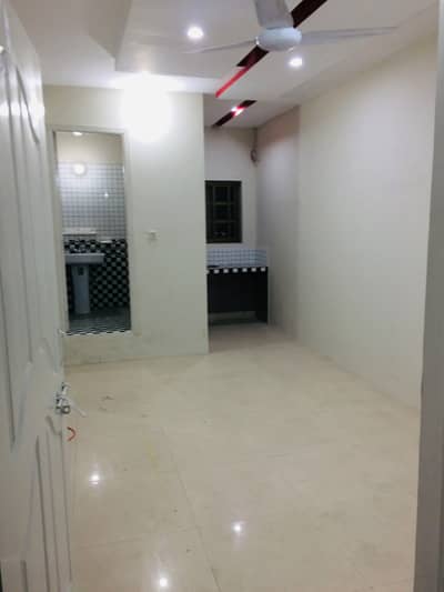 Johar Town Office Sized 250 Square Feet