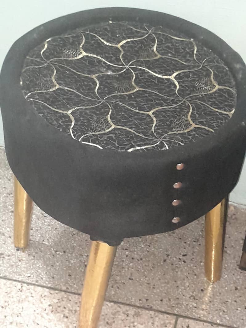 2 sofa chairs with table 2