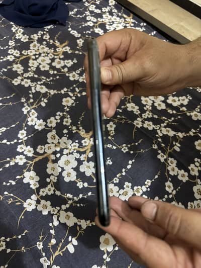 iPhone 11 Pro Max display change battery health 78%