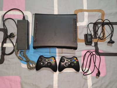 Xbox 360 9-10 condition Urgent sale