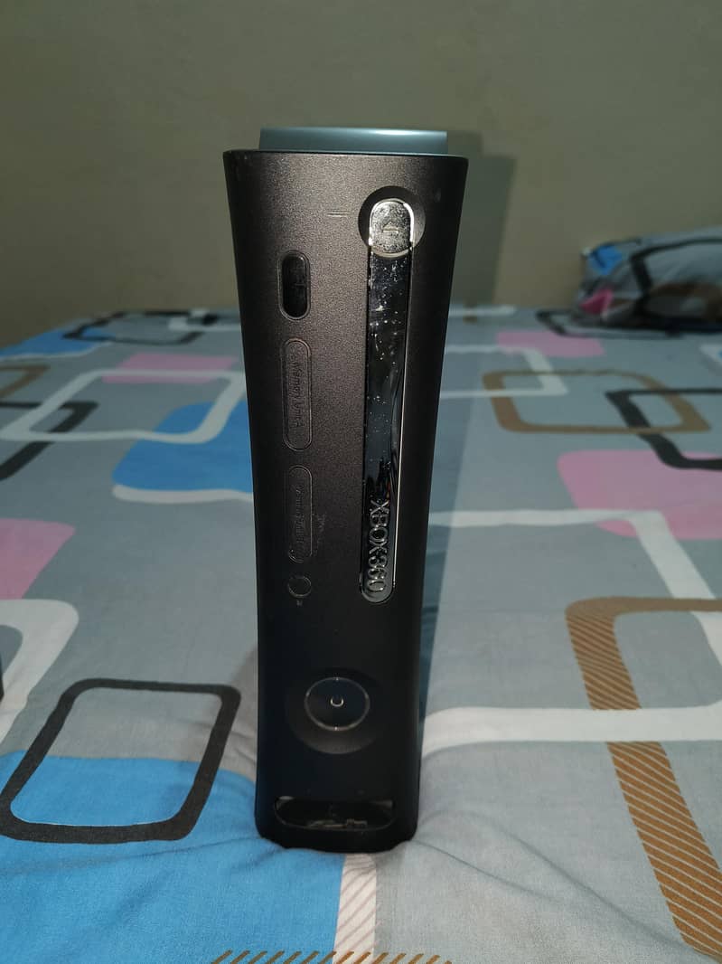 Xbox 360 Console with Controller & Games | Excellent Condition 2