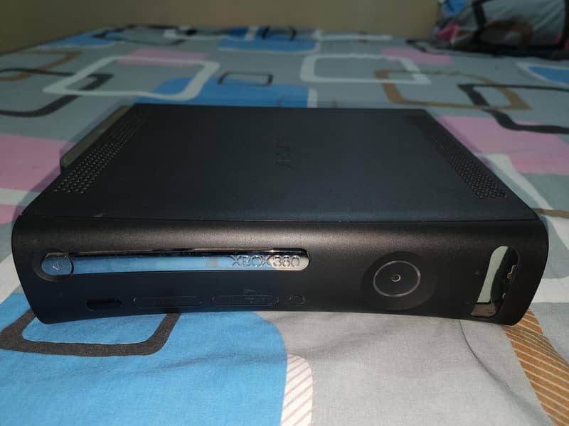 Xbox 360 Console with Controller & Games | Excellent Condition 3