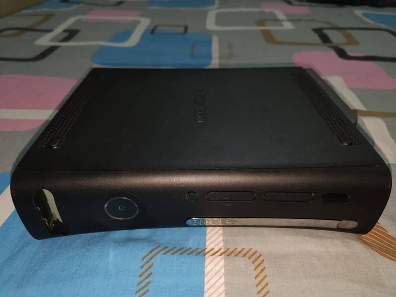 Xbox 360 Console with Controller & Games | Excellent Condition 4