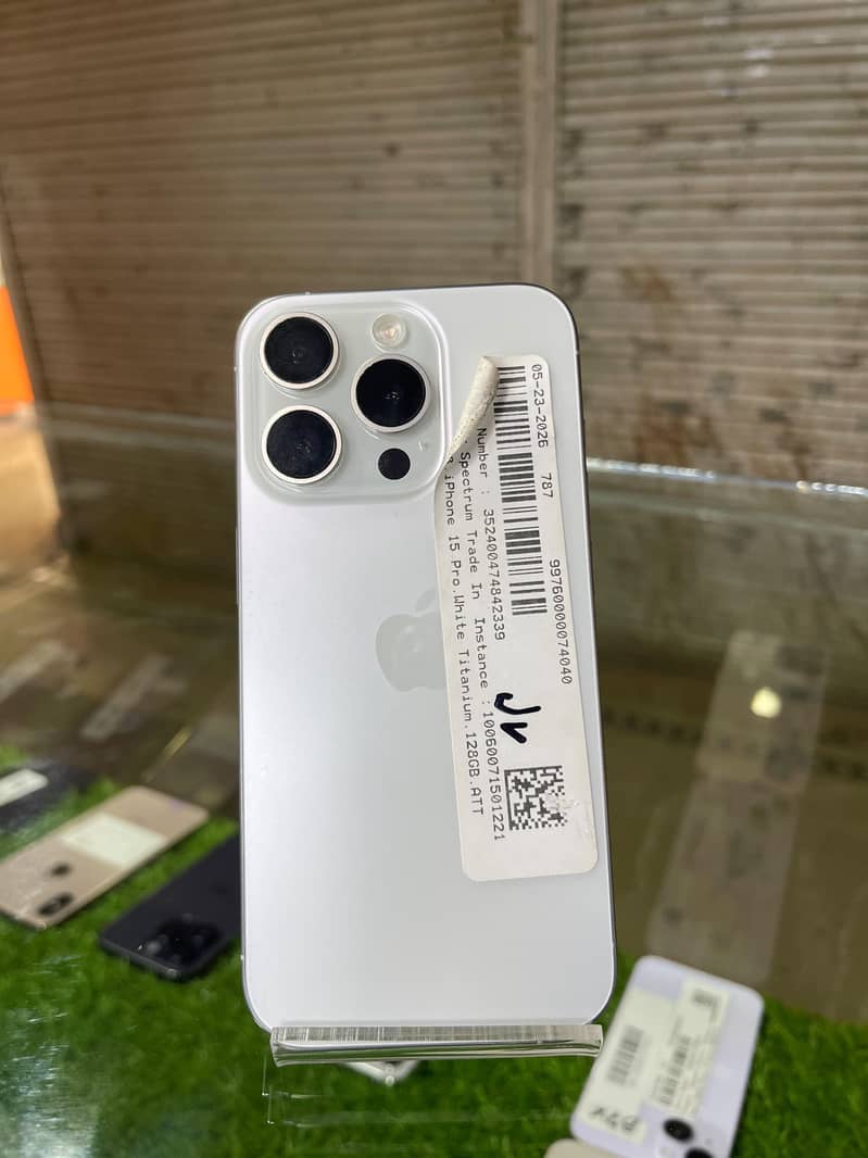 Apple iPhone 15 Pro 1