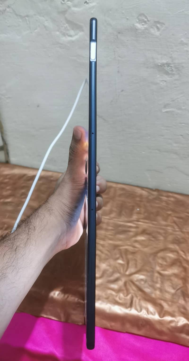 Google pixel Slate 8/64 4