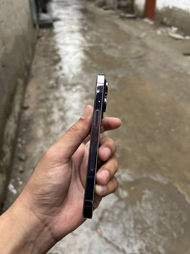 Apple iPhone 14 Pro 3