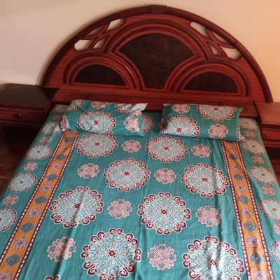 BED, SIDE TABLES AND DRESSING