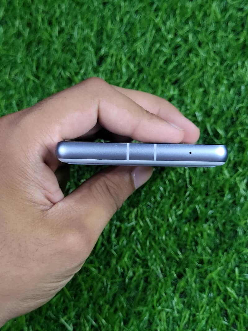 Google Pixel 7a 3