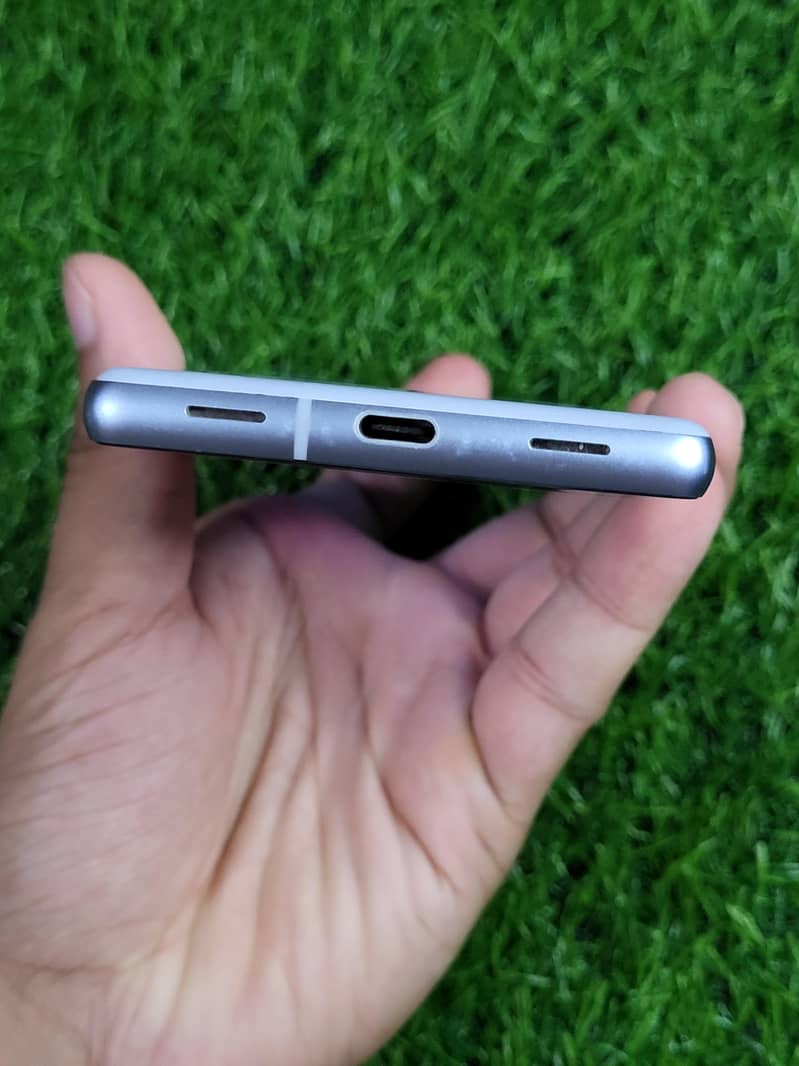 Google Pixel 7a 4