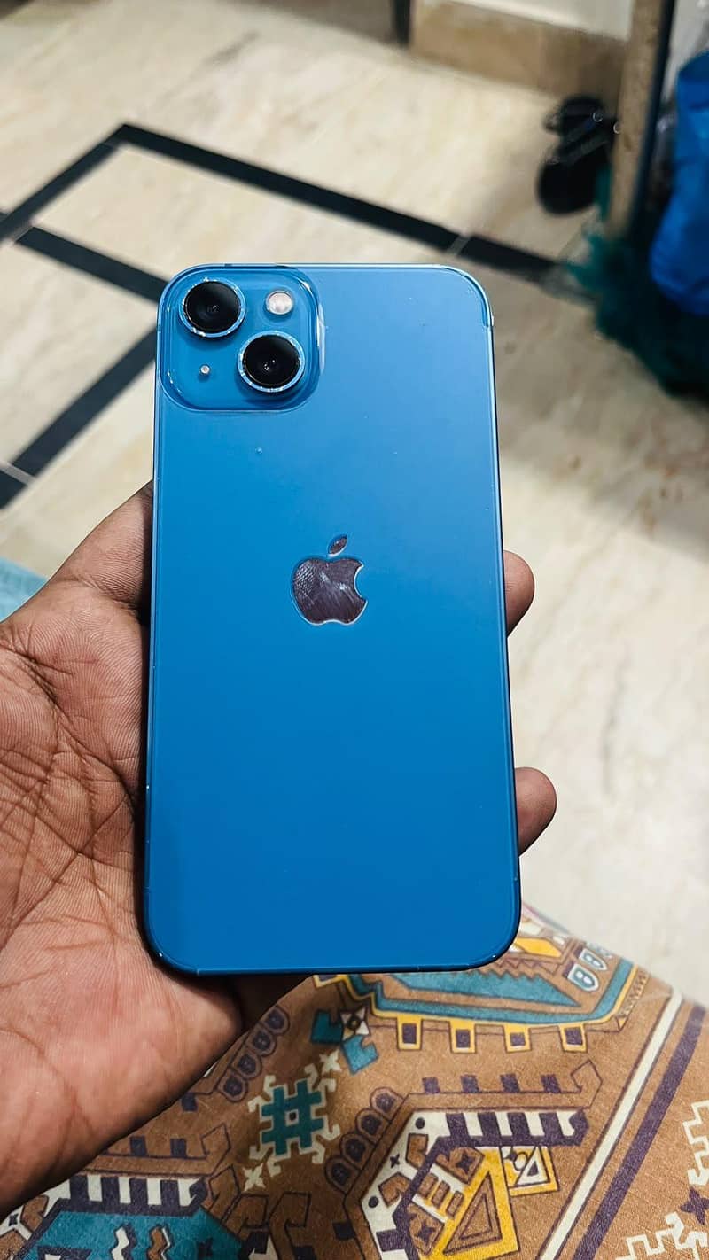 Apple iPhone 13 0