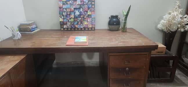 wooden office table