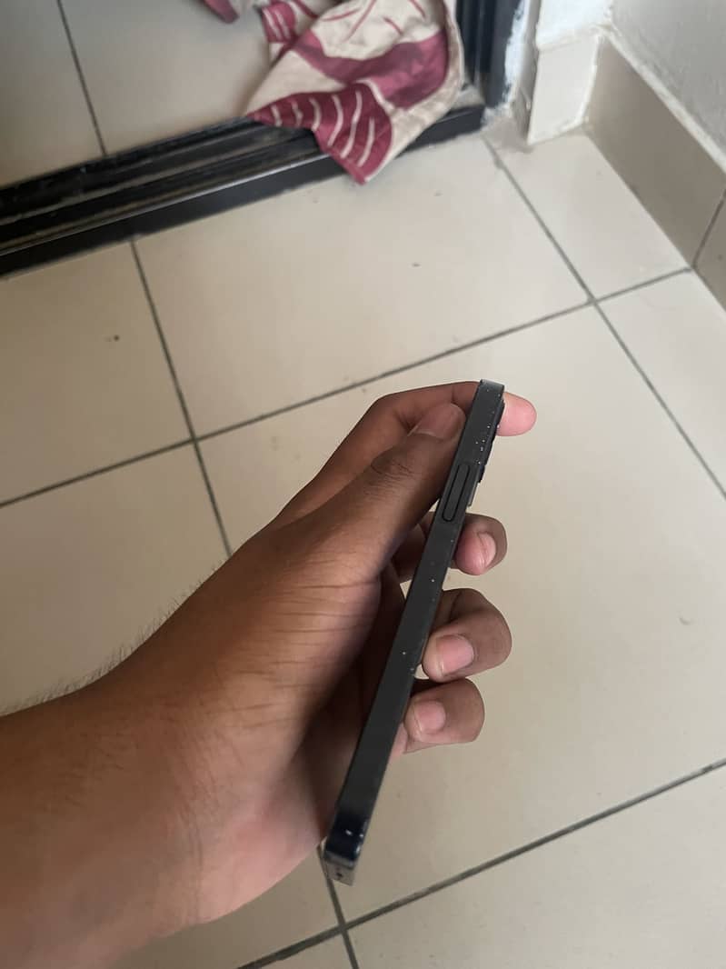Iphone 12 mini 1