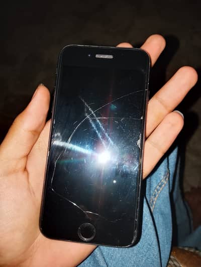 Apple iPhone SE