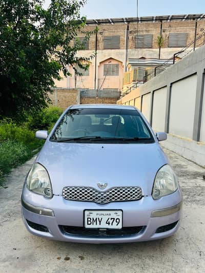 Antique Toyota Vitz 2003 FL