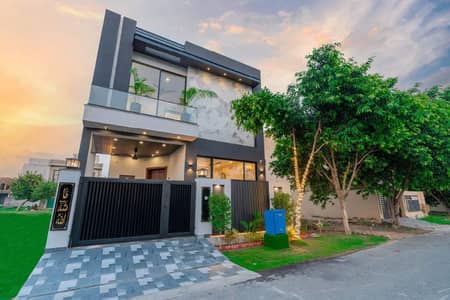 5 MARLA ULTRA MODERN HOUSE FOR SELL IN DHA 9 TOWN