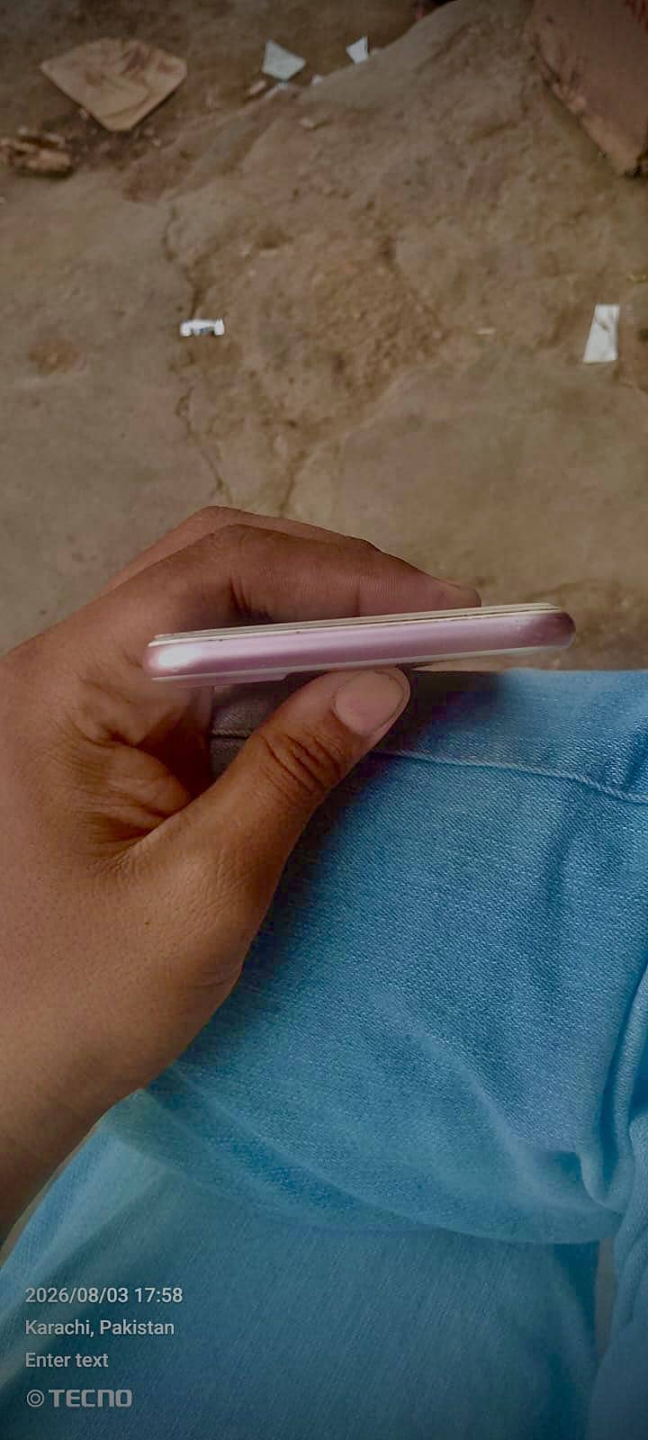Apple iPhone 7 Plus 4