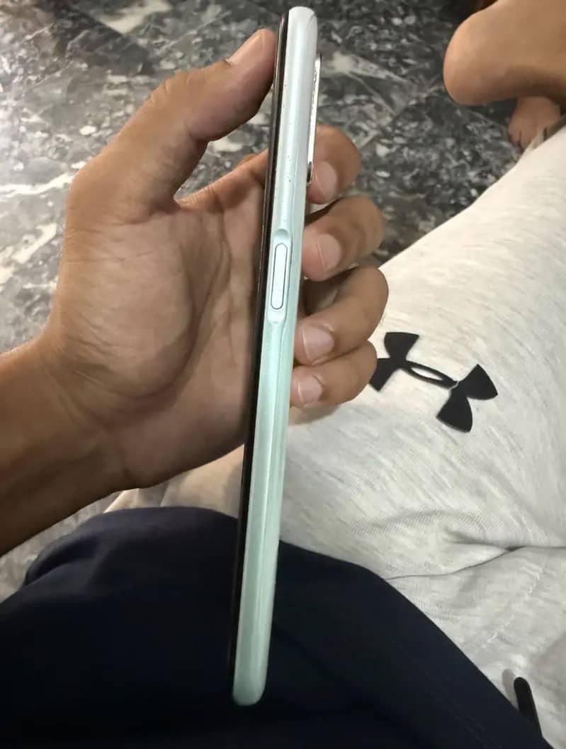 OPPO A52 3