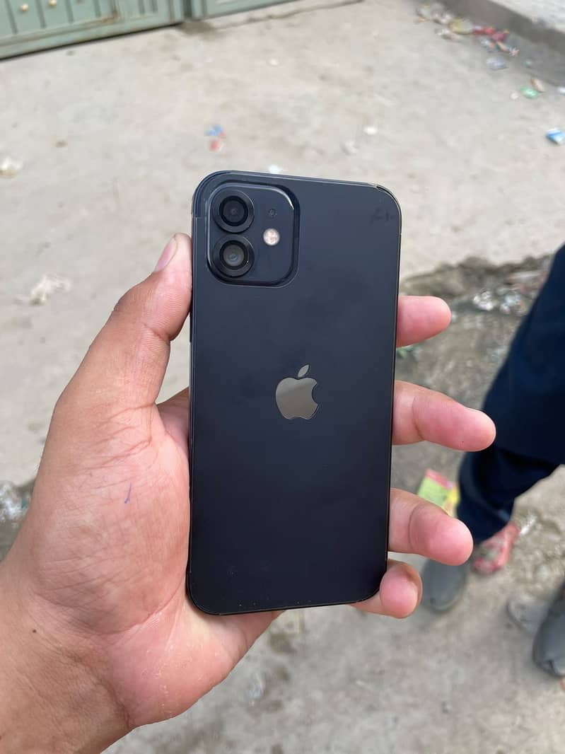 Apple iPhone 12 7