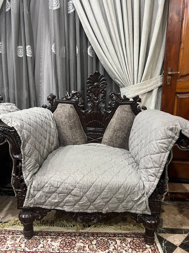 Chinioti sofa 3