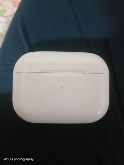 Apple airpods pro 2 (Original) Excellent Condition 100% working!