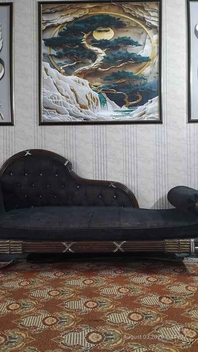 Sofa seater in good condition