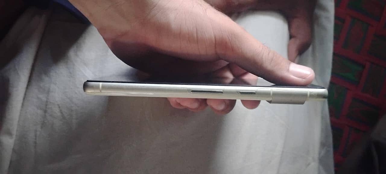 Google Pixel 7 3