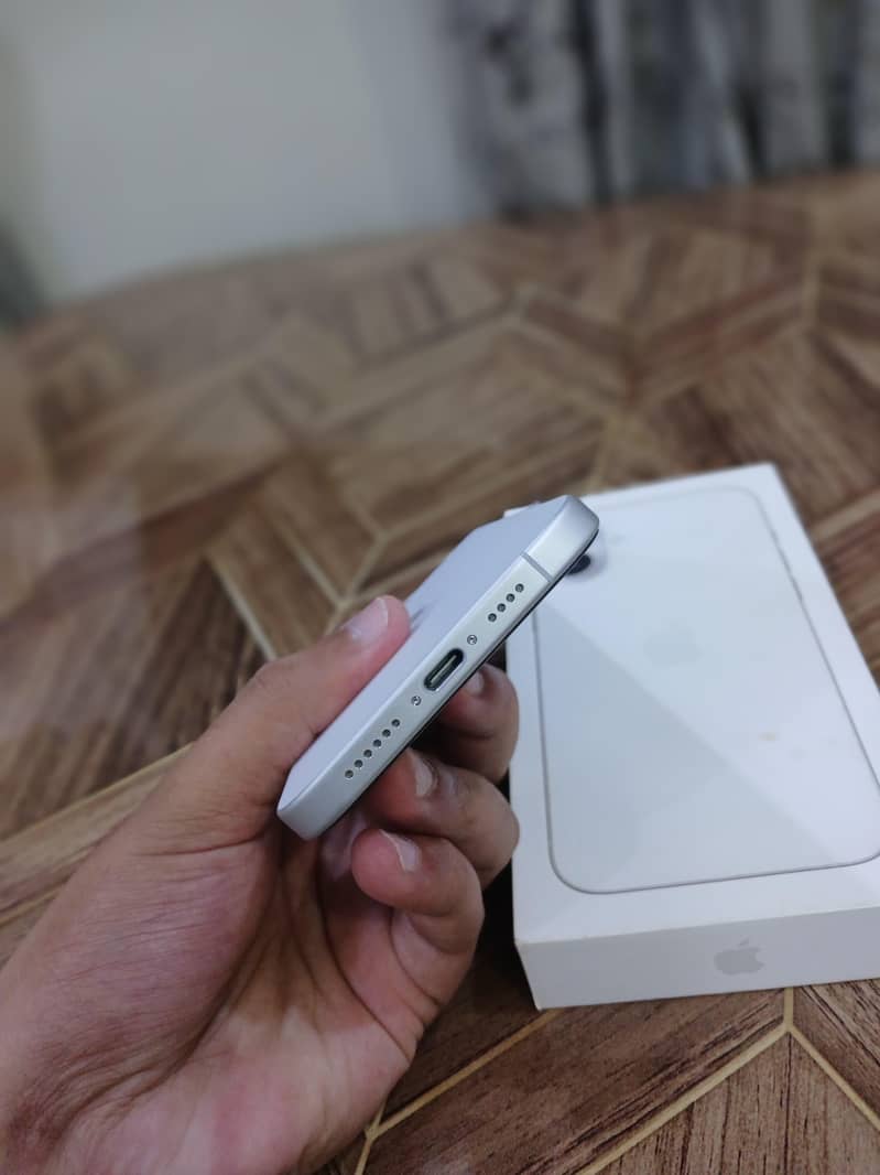 iphone 16 plus 4