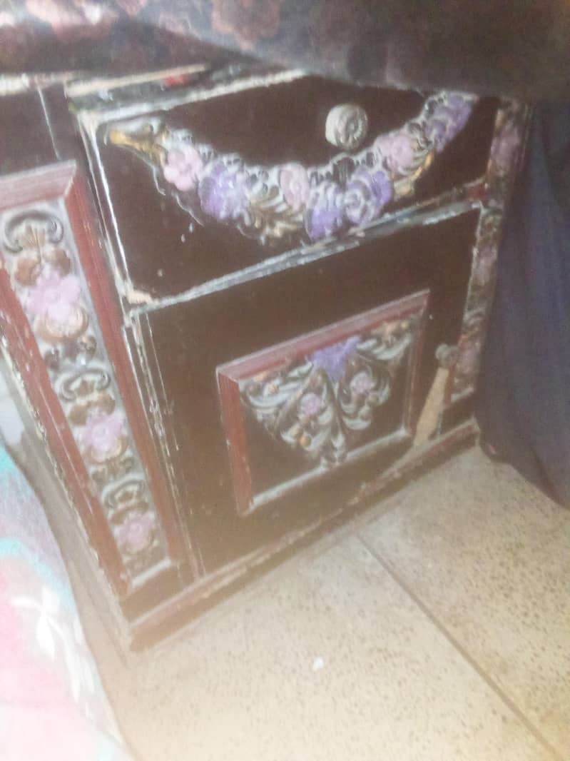bed side table 1