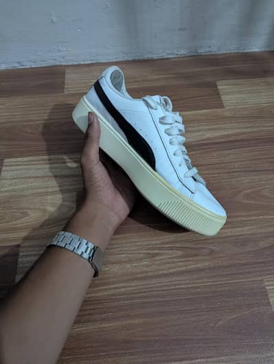 PUMA Women's Vikky Stacked LSneakers